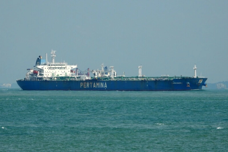 ship tank cleaning singapore